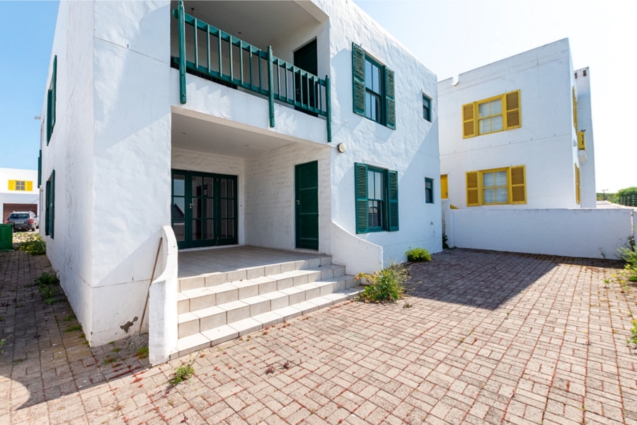 5 Bedroom Property for Sale in Mykonos Western Cape